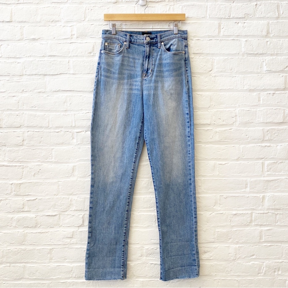 Hudson Jeans || Straight Leg Raw Hem Jeans Mid Wash‎ Blue 28